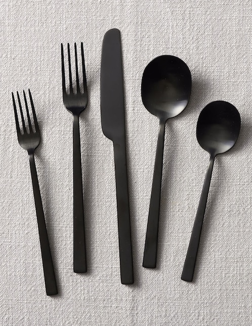 SET CUBIERTOS KANTO NEGRO