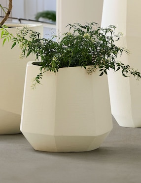 Maceta Fallon Faceted de cemento