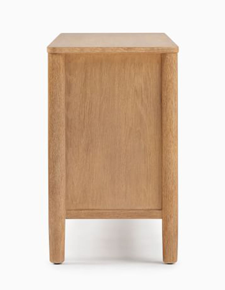 Cómoda Hargrove de madera 2