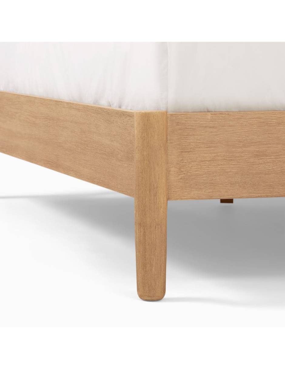 Cama Hargrove de madera king size 5