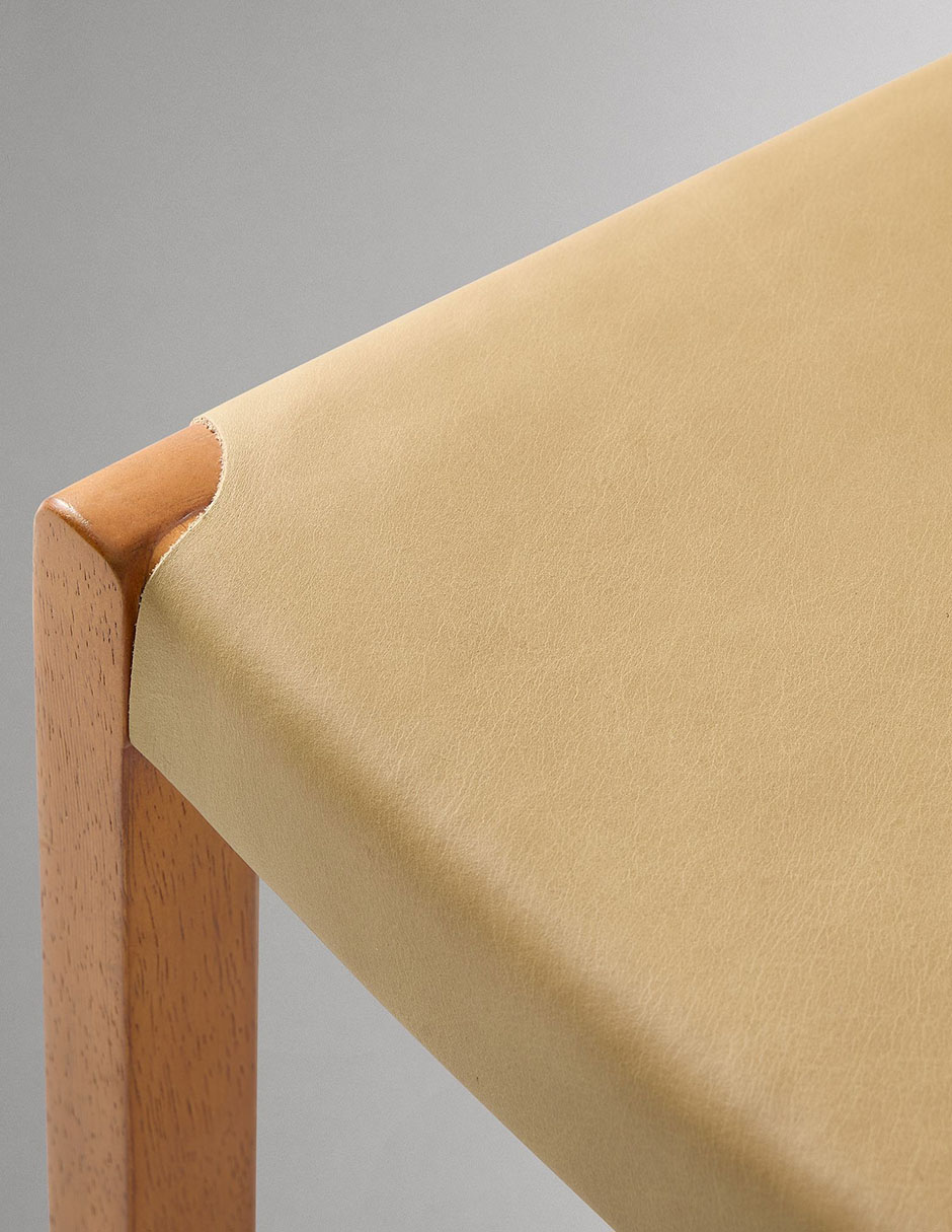 Silla Clyde de madera encino 8