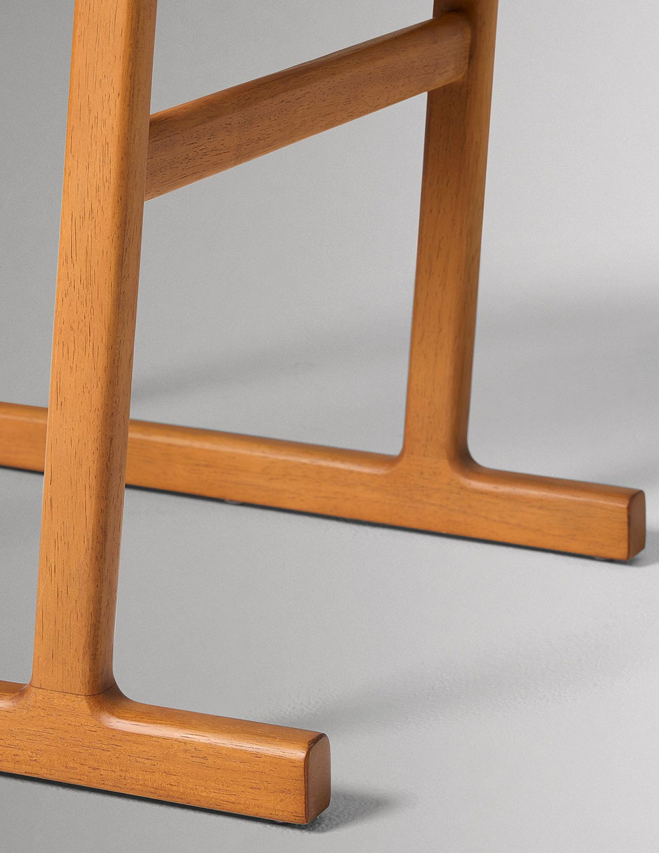 Silla Clyde de madera encino 9