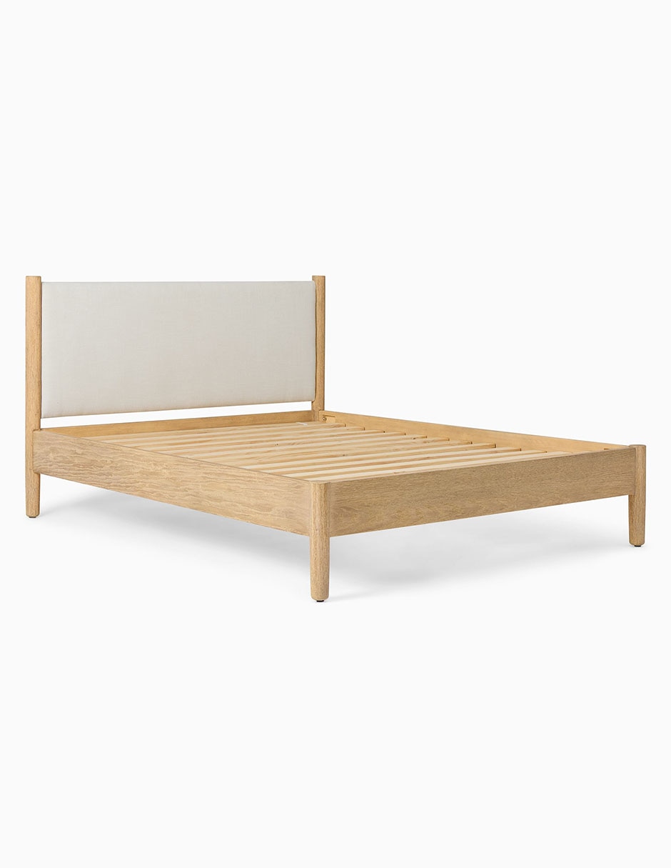 Cama Hargrove de madera queen size 3