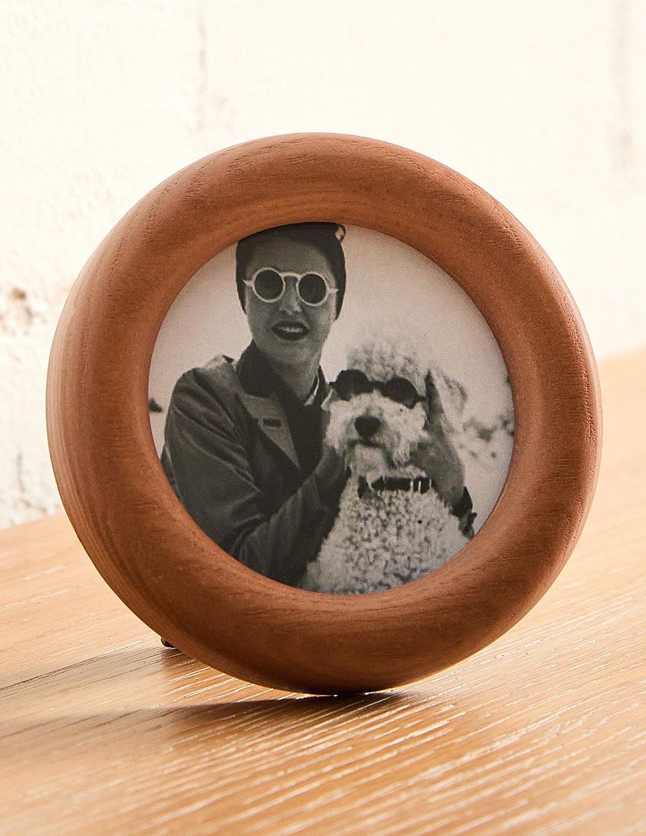 Portarretrato Rounded de madera fresno para 1 foto Portarretrato Rounded de madera fresno para 1 foto