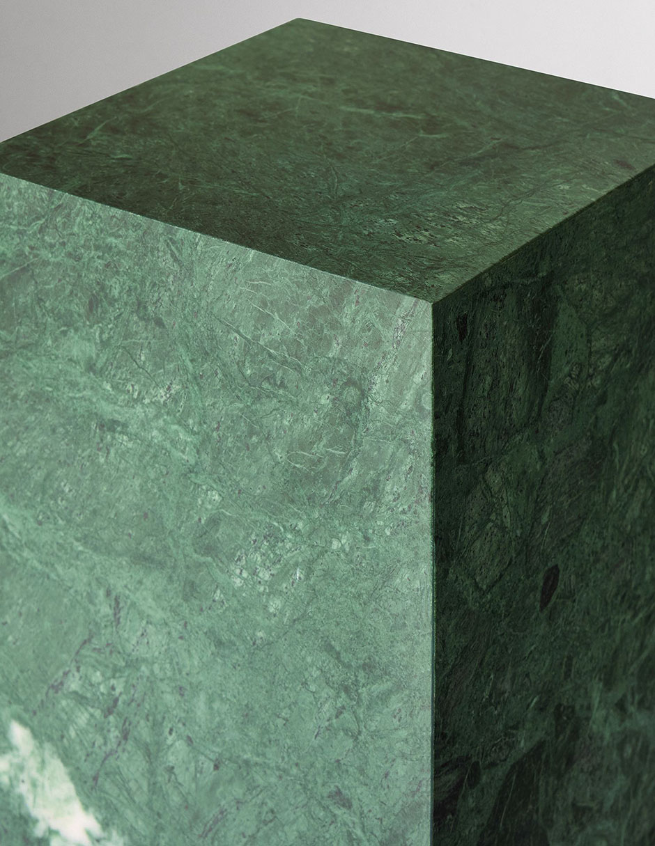 Mesa lateral armable Marcella de mármol 2