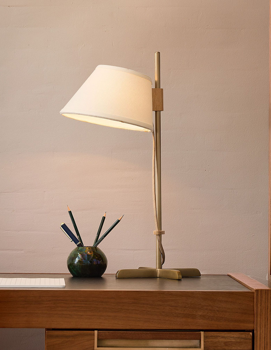Lámpara de mesa incandescente y LED Iver 2