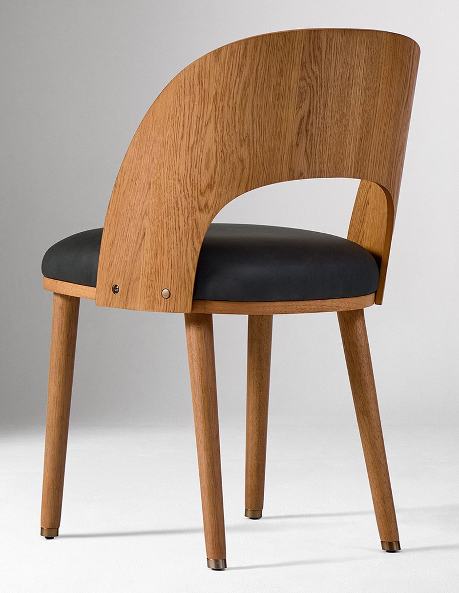 Silla Boerum de madera 5