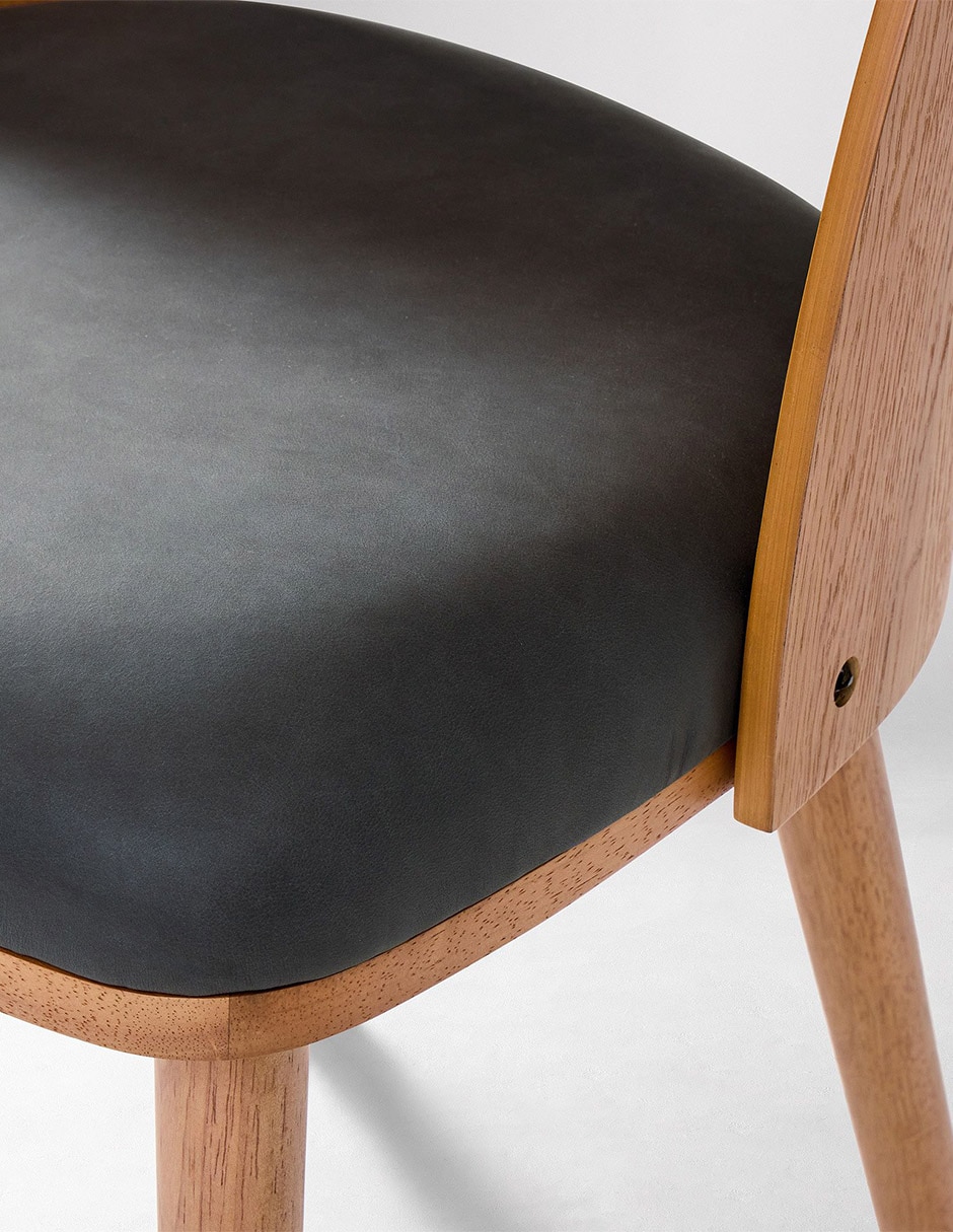 Silla Boerum de madera 6