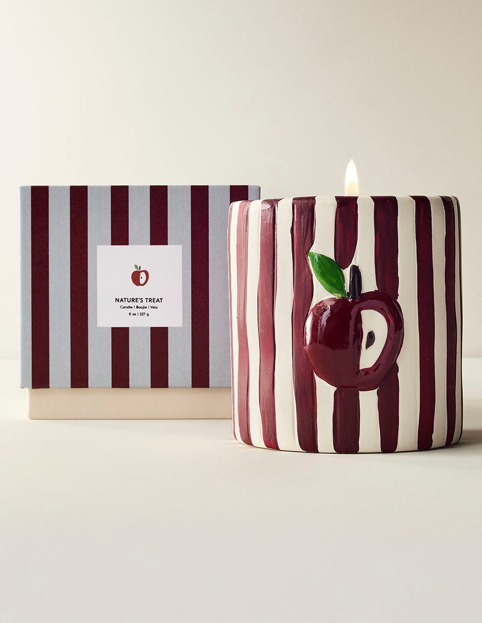 Vela aromática Emma Chamberlain aroma hojas de tomate, fresas y limón Vela aromática Emma Chamberlain aroma hojas de tomate, fresas y limón